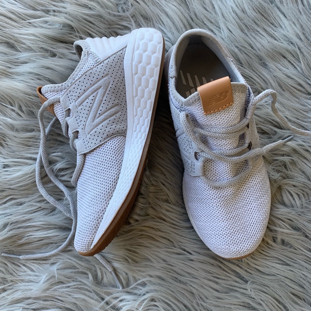 New Balance Fresh foam sport in light grey.